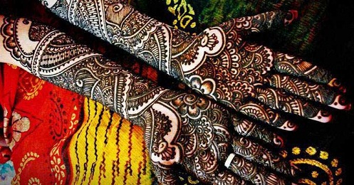 Heena Marathi Mehndi Design in Black