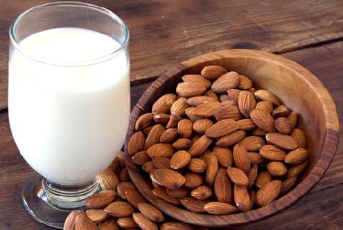 Almonds to Reduce Dark Circles