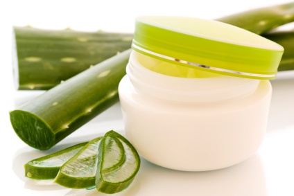 Aloe Vera and Cucumber Face Pack for Oily Skin