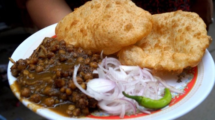 Best street food in delhi at night