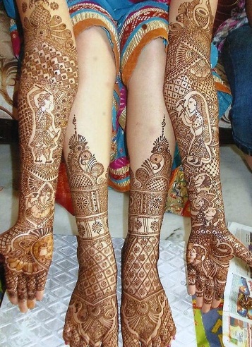 Modern Day Dandia Mehndi Design