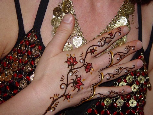 Glitter Western Mehndi