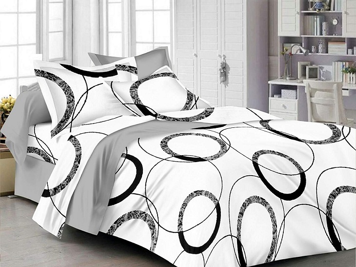 white colour bed sheet