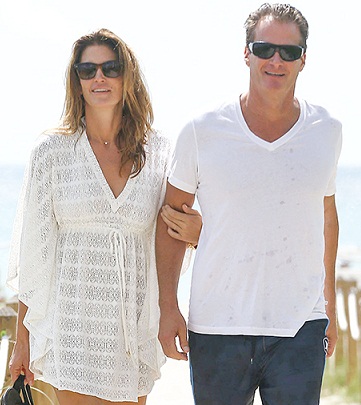 Cindy Crawford without makeup 10