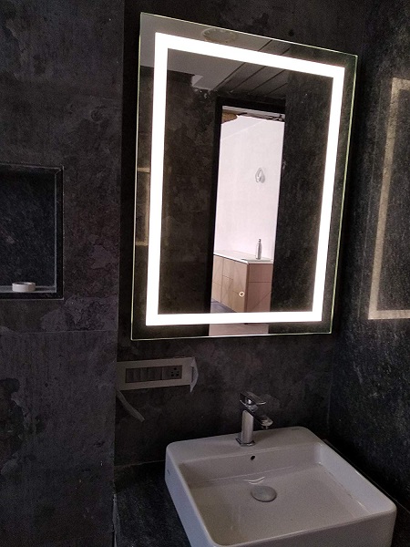 mirror with lights on it