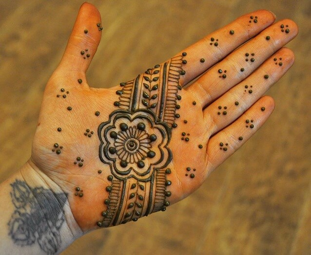 Simple Arabic Mehendi Design