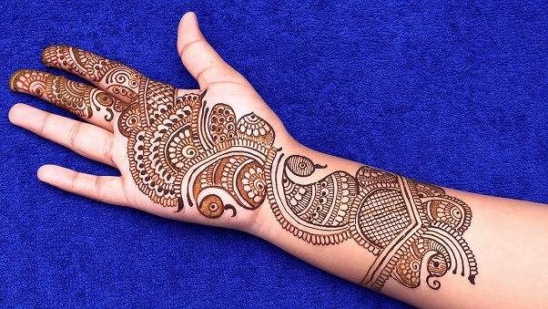 Indo- Arabic Mehndi Design