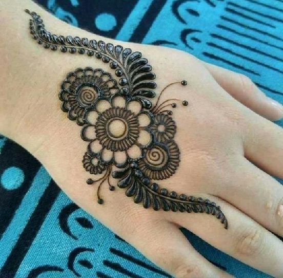 Tattoo Style arabic Mehndi Design