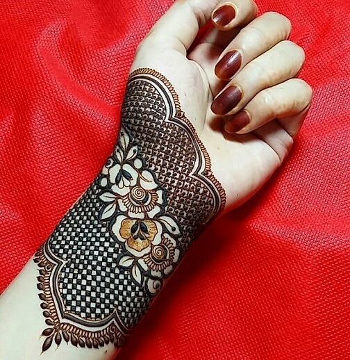 Modern Arabic Mehndi Design