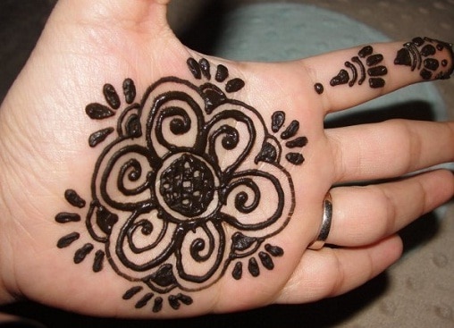 Simple Mehndi for Kids