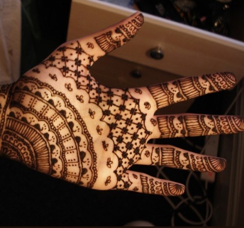 simple mehendi designs for hands