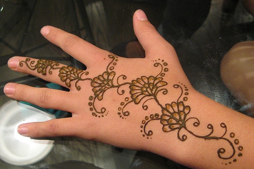 Mehndi Design Step by Step