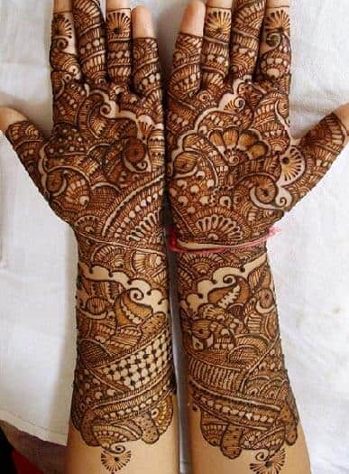 FLORAL MEHNDI DESIGN