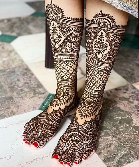 Leg Mehndi Design