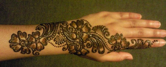 Dark Floral mehndi Design