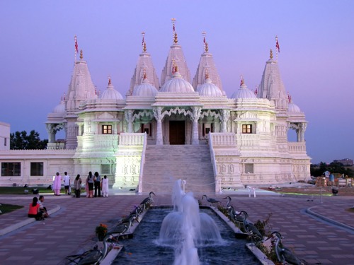 BAPS Shri Swaminarayan Temple