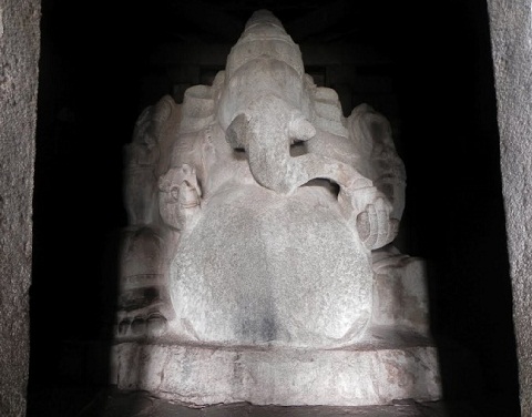 Kadalekalu Ganesha Temple