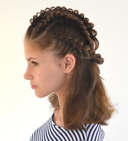 Medium Hairstyles For Girls 7