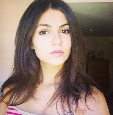 Victoria Justice without makeup1