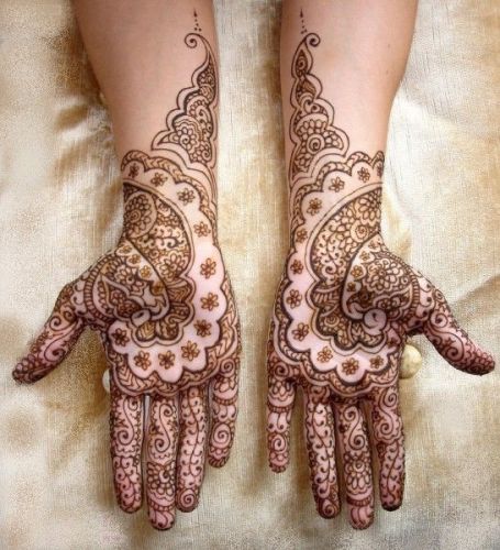 Simple Flower Mehndi Design for Hands