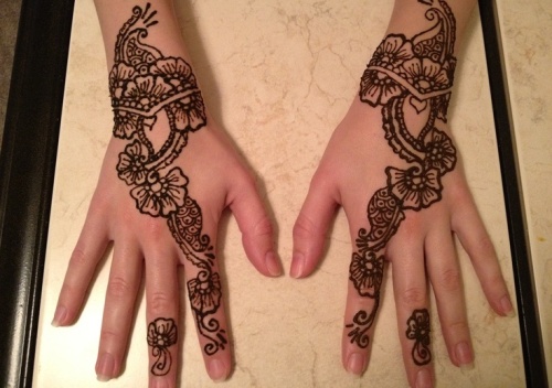 Flower Mehndi Designs for Hands