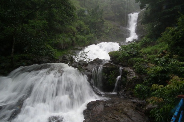 iruppu-falls_coorg-tourist-places