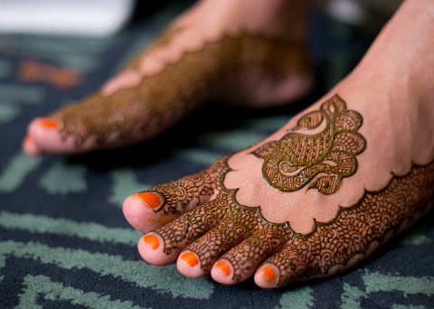 Peacock Mehndi Design on Leg