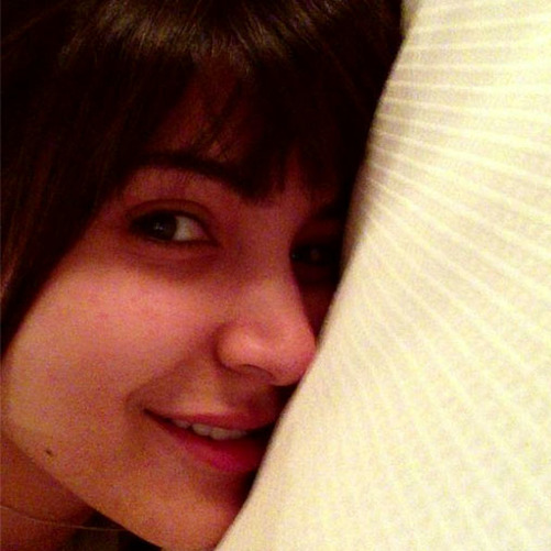 anushka-sharma-without-makeup-11