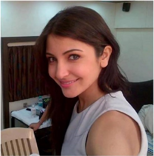 anushka-sharma-without-makeup-15