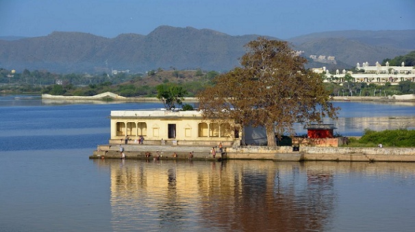 ambrai-ghat_udaipur-tourist-places