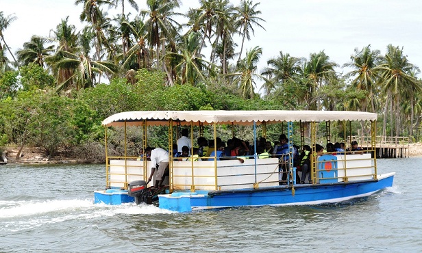 chunnambar-boat-house_pondicherry-tourist-places