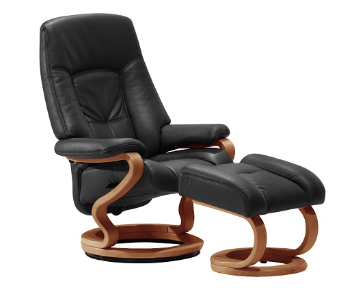 Recliner chair with stool