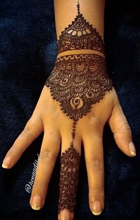 small-mehndi-design13