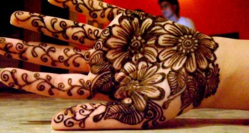 Modern floral mehndi design