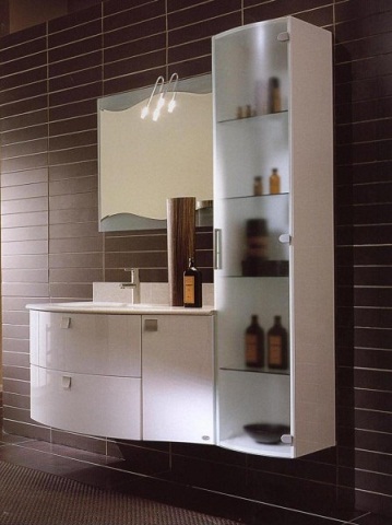 Simple but stylish bathroom cabinet