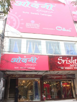 boutiques-in-delhi-odhni