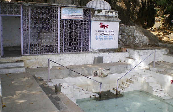 gaumukh-temple_mount-abu-tourist-places