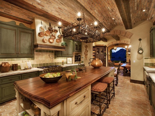 Tuscan Italian kitchen