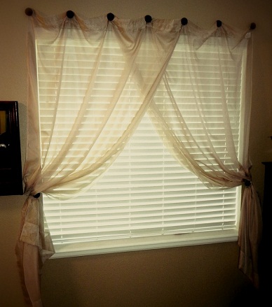 Pelmet Curtain Bracket Design