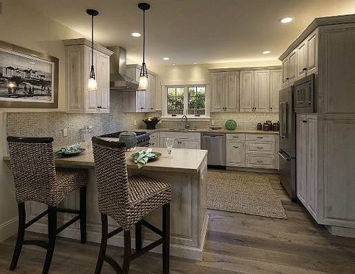 L- shaped with Peninsula designed Kitchen