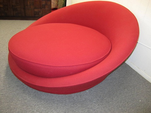 Round Lounge Chairs