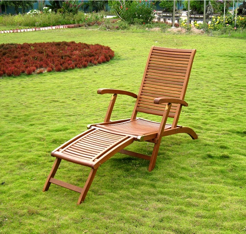 Folding Lounge Chair