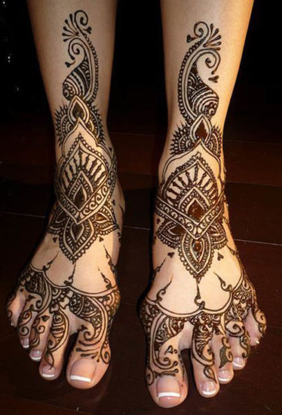 Gujarati Leg Mehendi Design