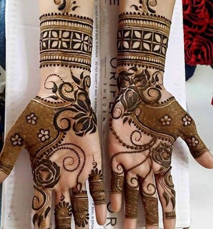 Floral Mesh Designed Palm Mehndi