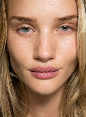 Rosie Huntington Whiteley without Makeup5