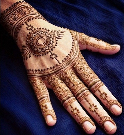 Traditional Back Hand Mehndi Design