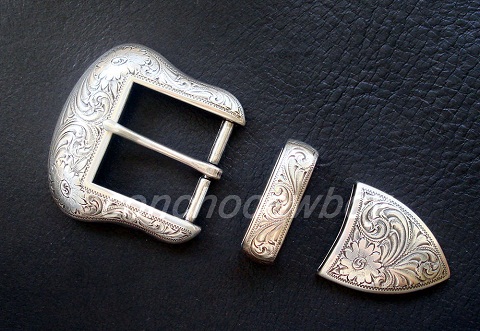 silver-belt-buckle