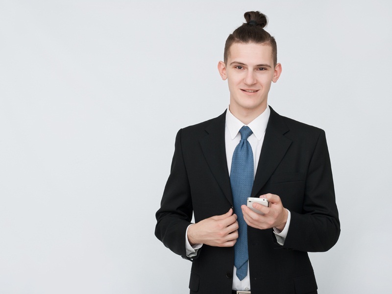 Men’s Bun Business Hairstyle