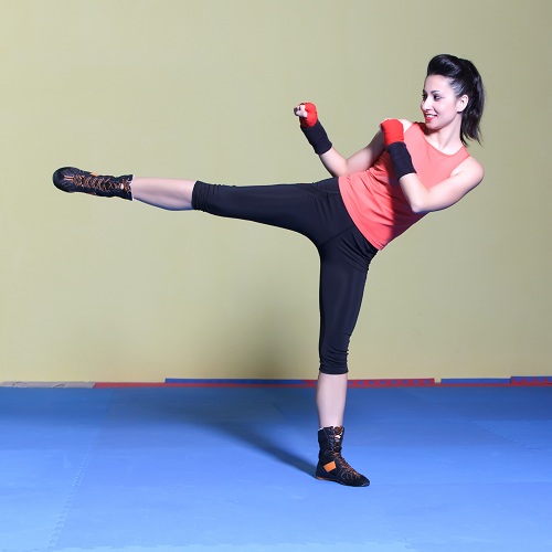 Side Kick - exercises to burn thigh fat