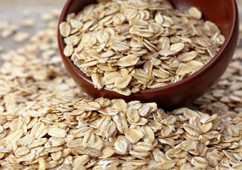 Homemade Facial Packs for Whiteheads - Oatmeal Scrub